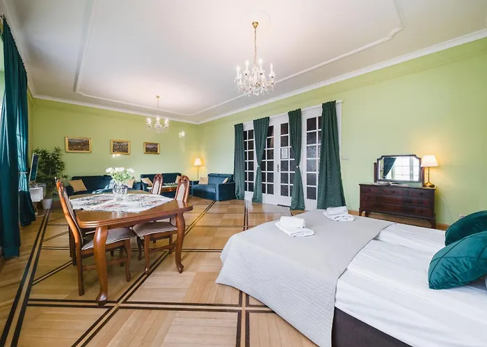 Apartamenty W Palacu Pod Baranami